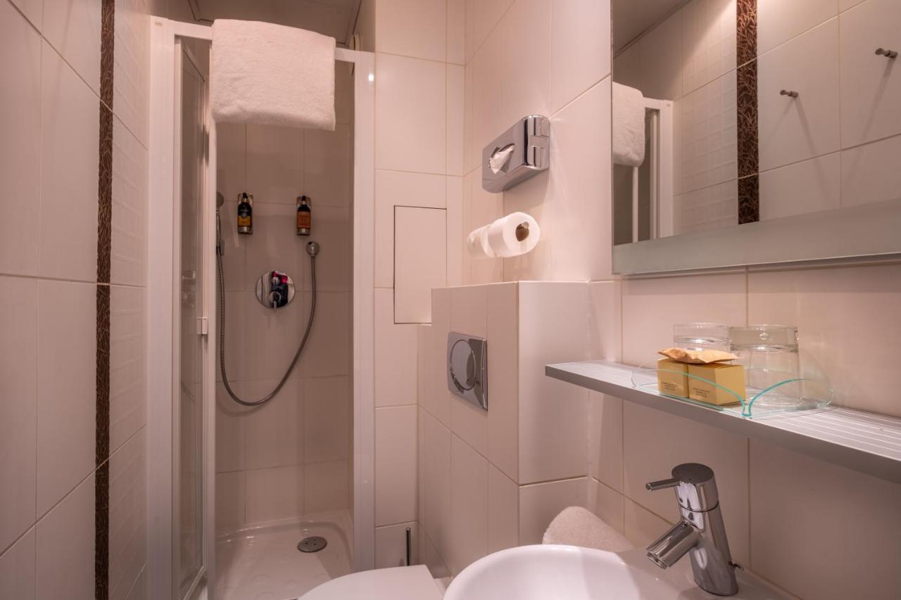 פריז Hotel Casimir מראה חיצוני תמונה